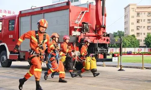 中国消防救援英文大写
,中国消防救援英语缩写图2