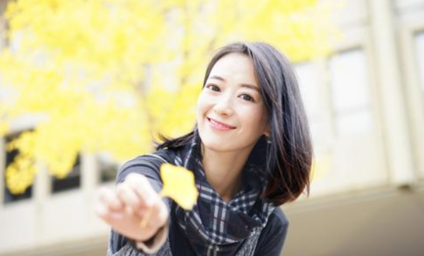 女人分多少种
,女生分为哪几种类型 女生风格类型有哪些图10