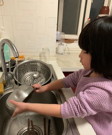 我能洗碗英语
,我会洗碗摆餐具扫地英语翻译图3